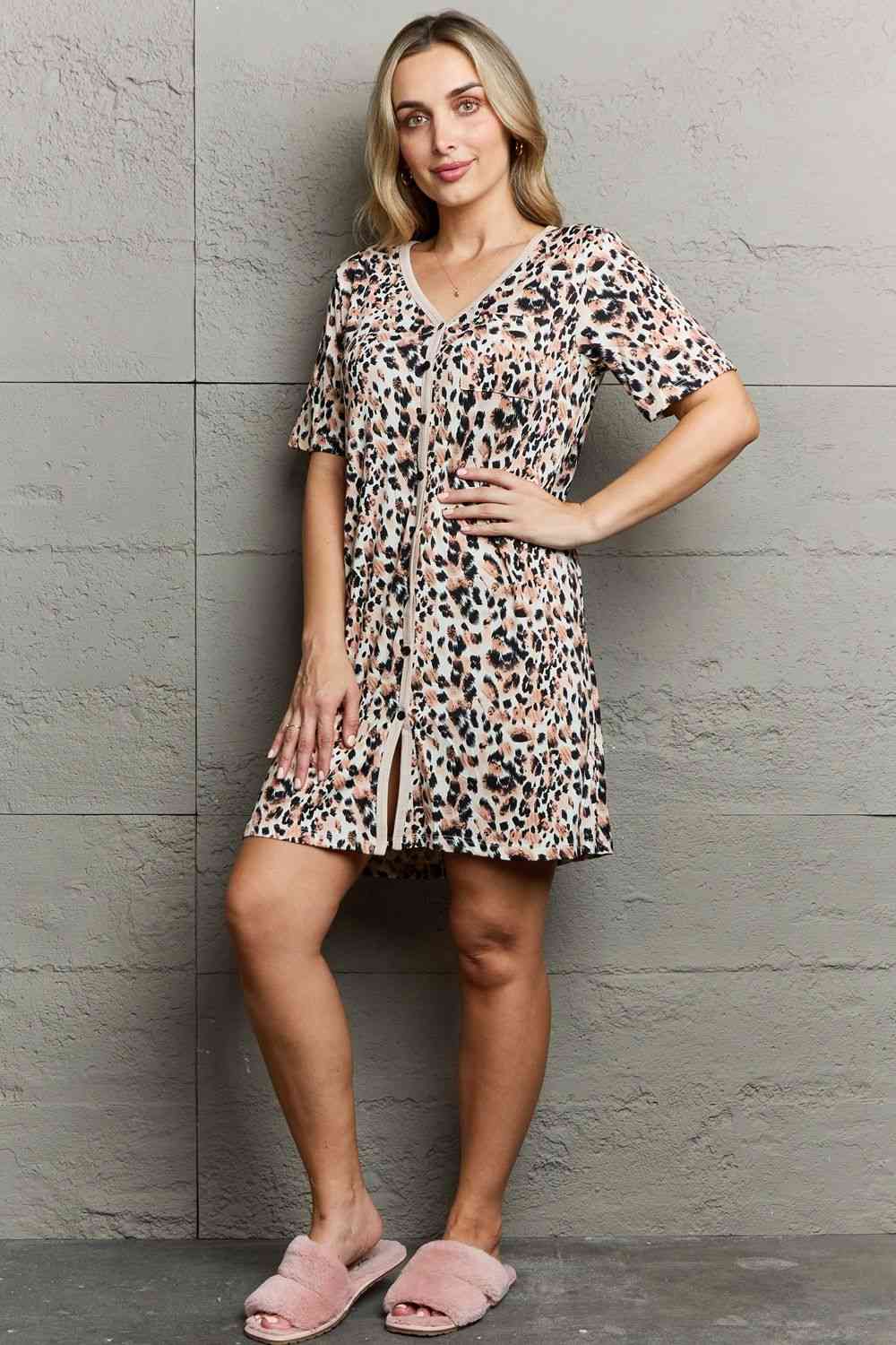 MOON NITE Quilted Quivers Button Down Sleepwear Nightgown