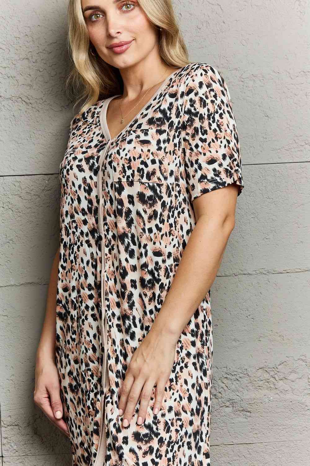 MOON NITE Quilted Quivers Button Down Sleepwear Nightgown