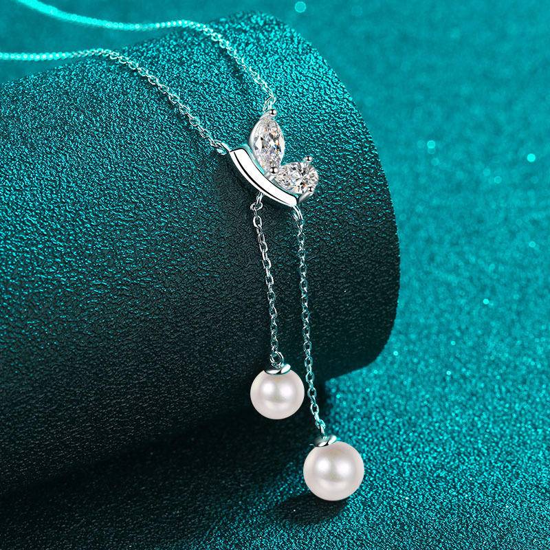 Natural Freshwater Pearl Butterfly-Shaped Moissanite Pendant Necklace