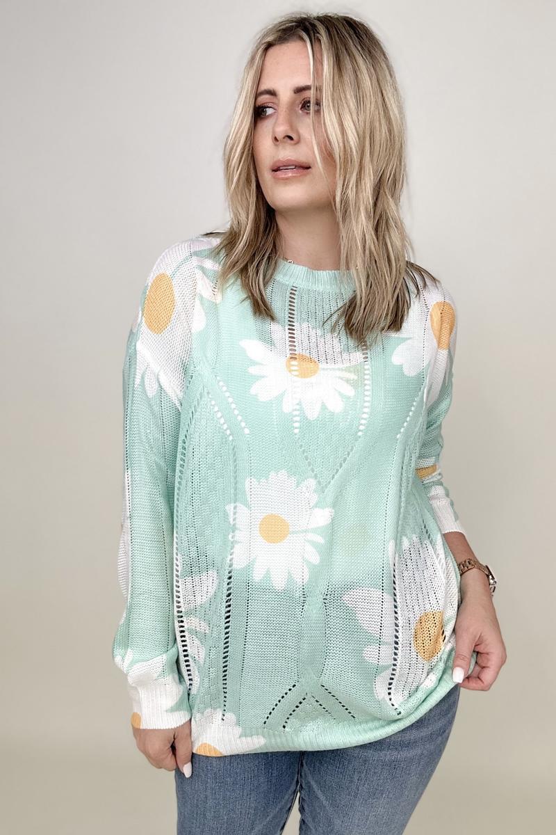 Davi & Dani Daisy Print Crew Neck Loose Knit Top (K) Mischa Lottie