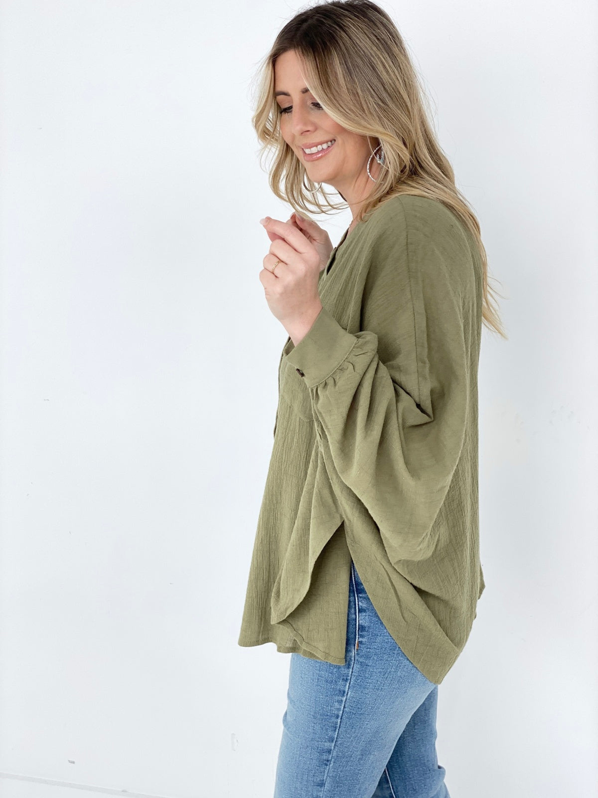 Easel Textured Cotton Linen Oversized Top (K) Mischa Lottie