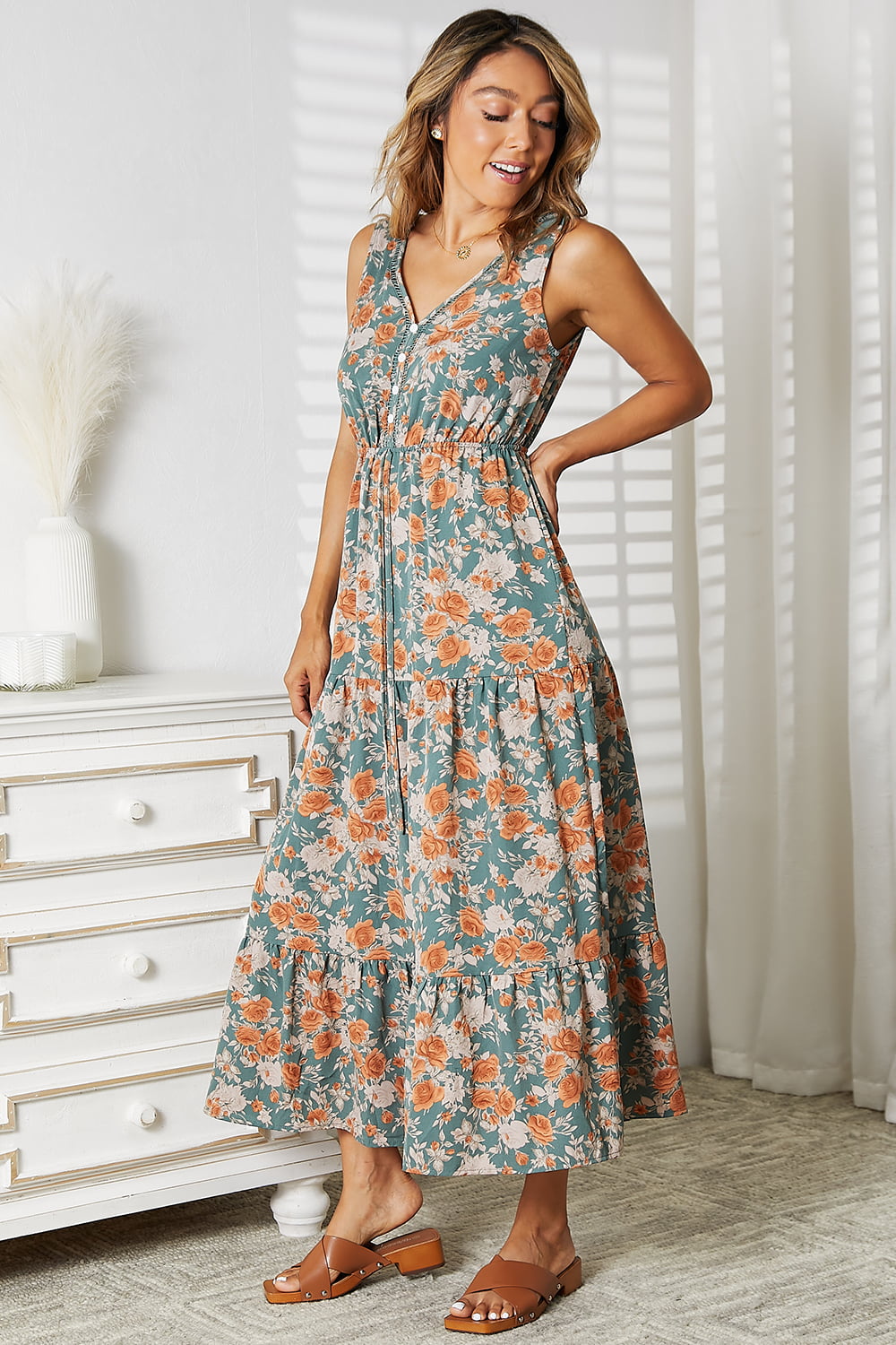 Double Take Floral V-Neck Tiered Sleeveless Dress (T) Mischa Lottie