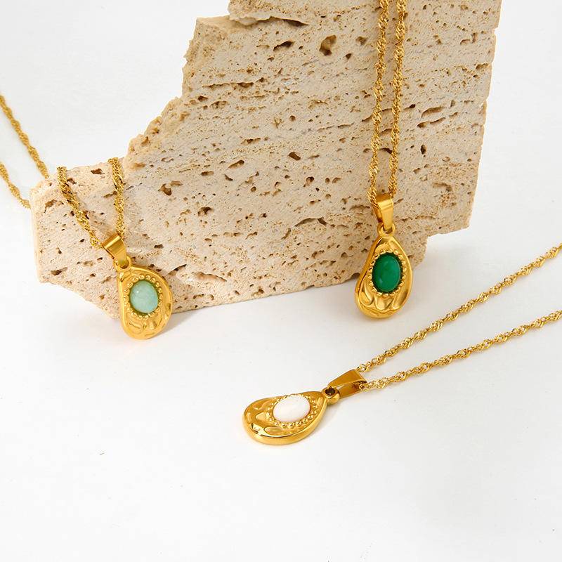 Nature Stone Irregular Pendant Clavicle Chain Necklace